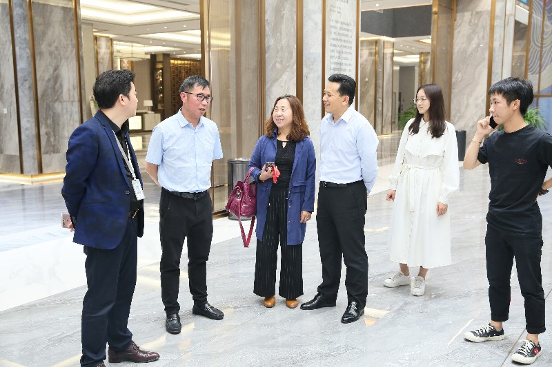 中建裝配設計院溫啟彬院長一行蒞臨金牌企業(yè),(圖4) 中建裝配設計院溫啟彬院長一行蒞臨金牌企業(yè),(圖4)